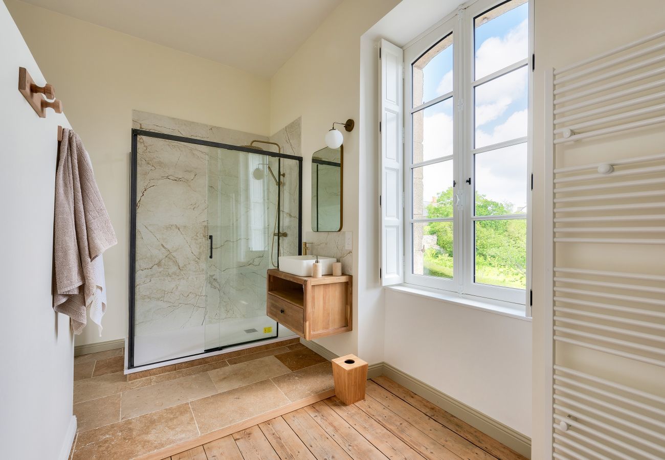 Ferienhaus in Pléboulle - Familienhaus für 12 Erwachsene und 2 Kinder