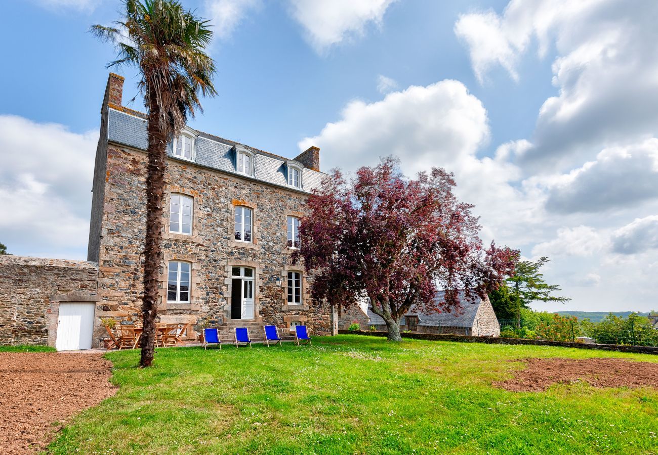 Ferienhaus in Pléboulle - Familienhaus für 12 Erwachsene und 2 Kinder