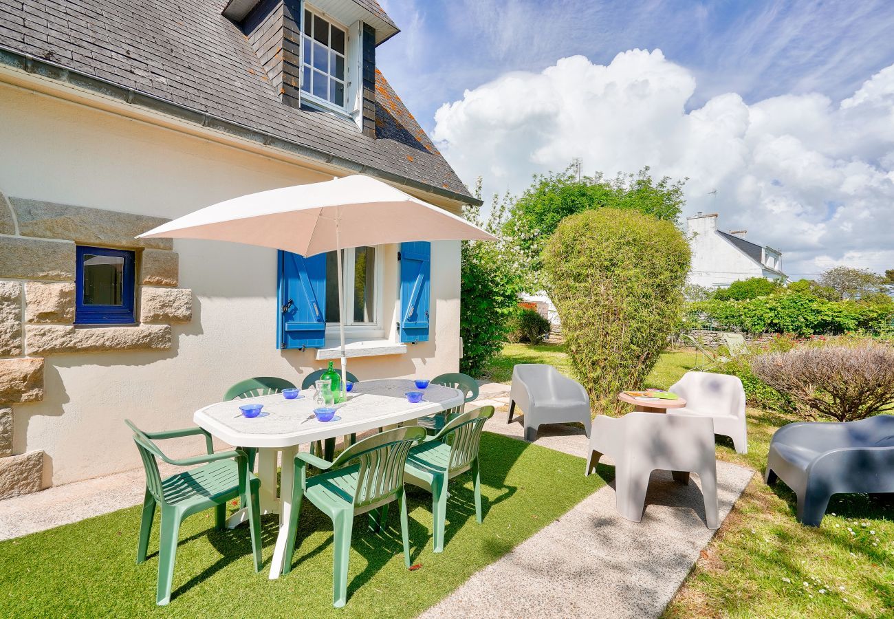 Ferienhaus in Le Guilvinec - Schönes, buntes Familienhaus für 6