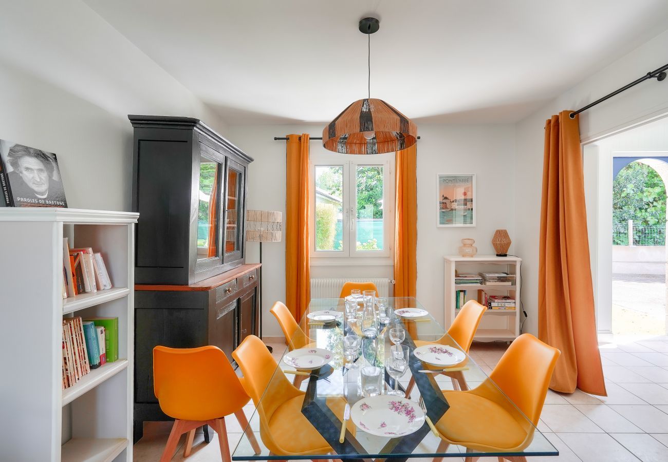 Ferienhaus in Le Guilvinec - Schönes, buntes Familienhaus für 6