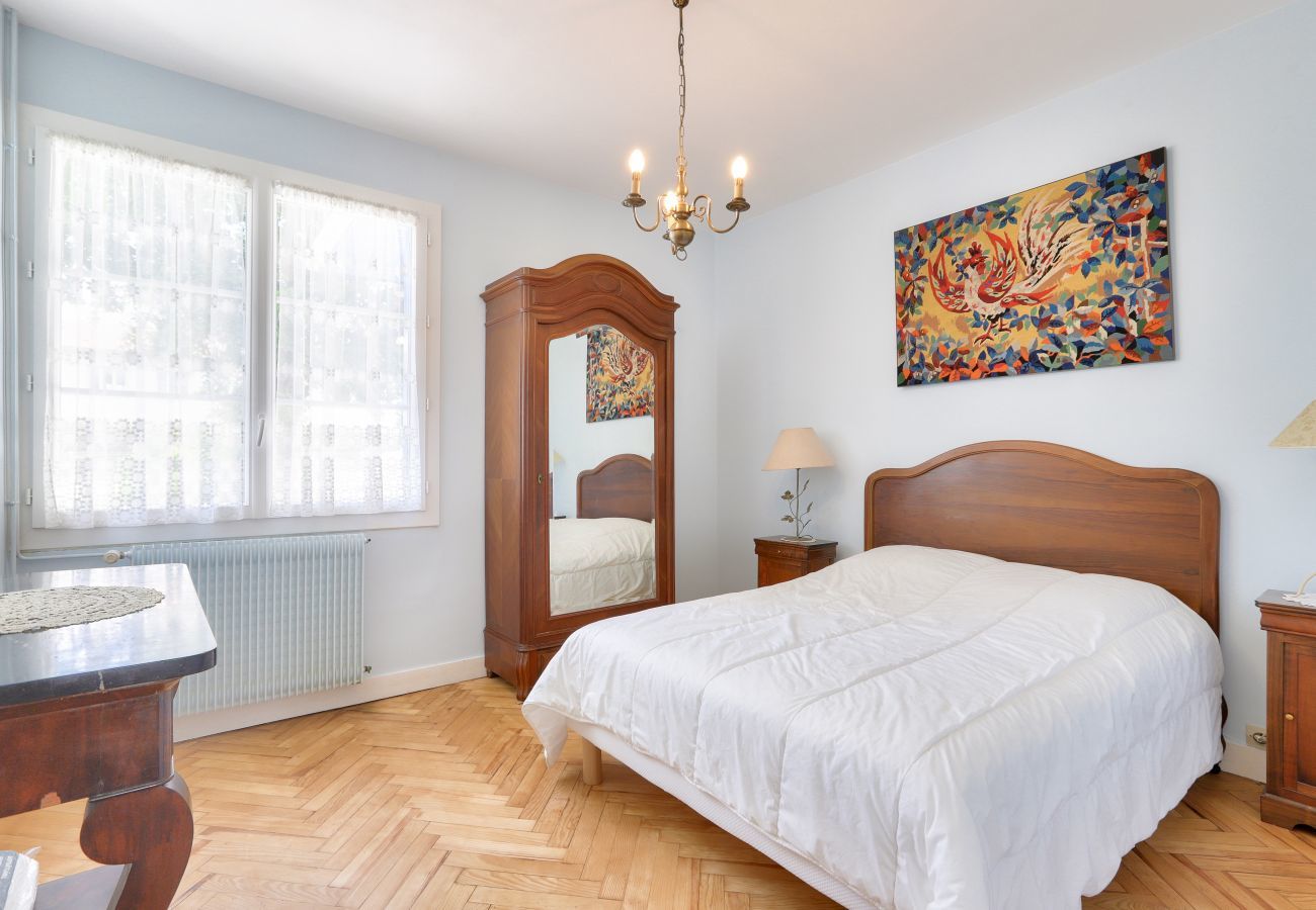 Ferienhaus in Andernos-les-Bains - Haus mit Garten, 1 km bis zum Strand
