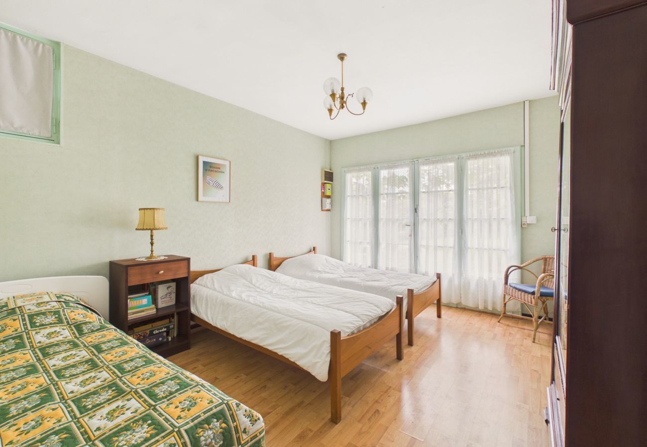 Ferienhaus in Andernos-les-Bains - Haus mit Garten, 1 km bis zum Strand