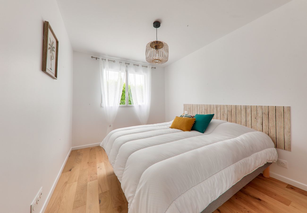 Ferienhaus in Le Tour-du-Parc - 800m von den Stränden - Neues Haus für 8