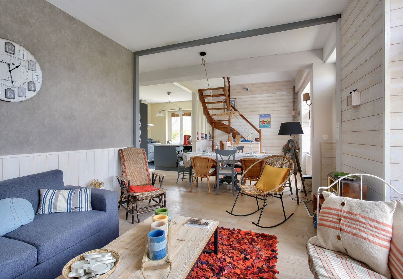 Ferienhaus in Erquy - 250m vom Strand - Atypisches Haus für 8