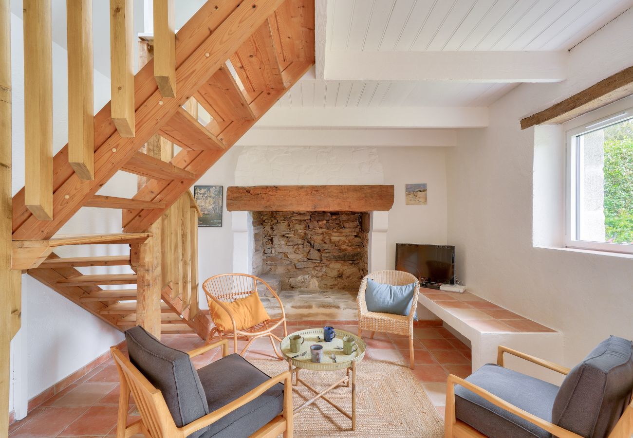 Ferienhaus in Saint-Jean-Trolimon - Schönes Haus auf dem Land für 4 
