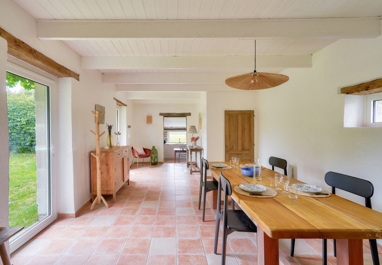 Ferienhaus in Saint-Jean-Trolimon - Schönes Haus auf dem Land für 4 
