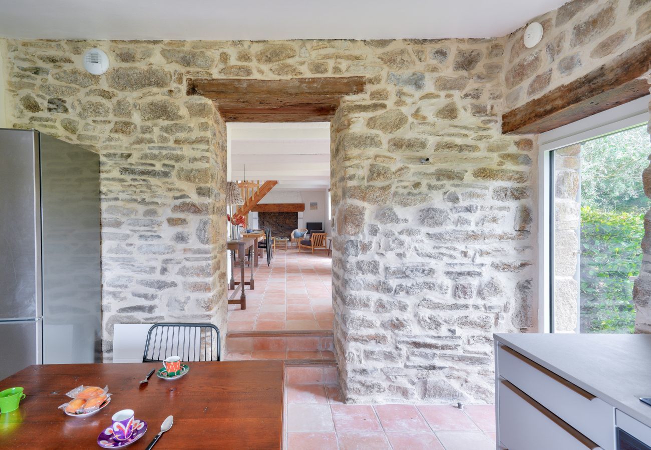 Ferienhaus in Saint-Jean-Trolimon - Schönes Haus auf dem Land für 4 