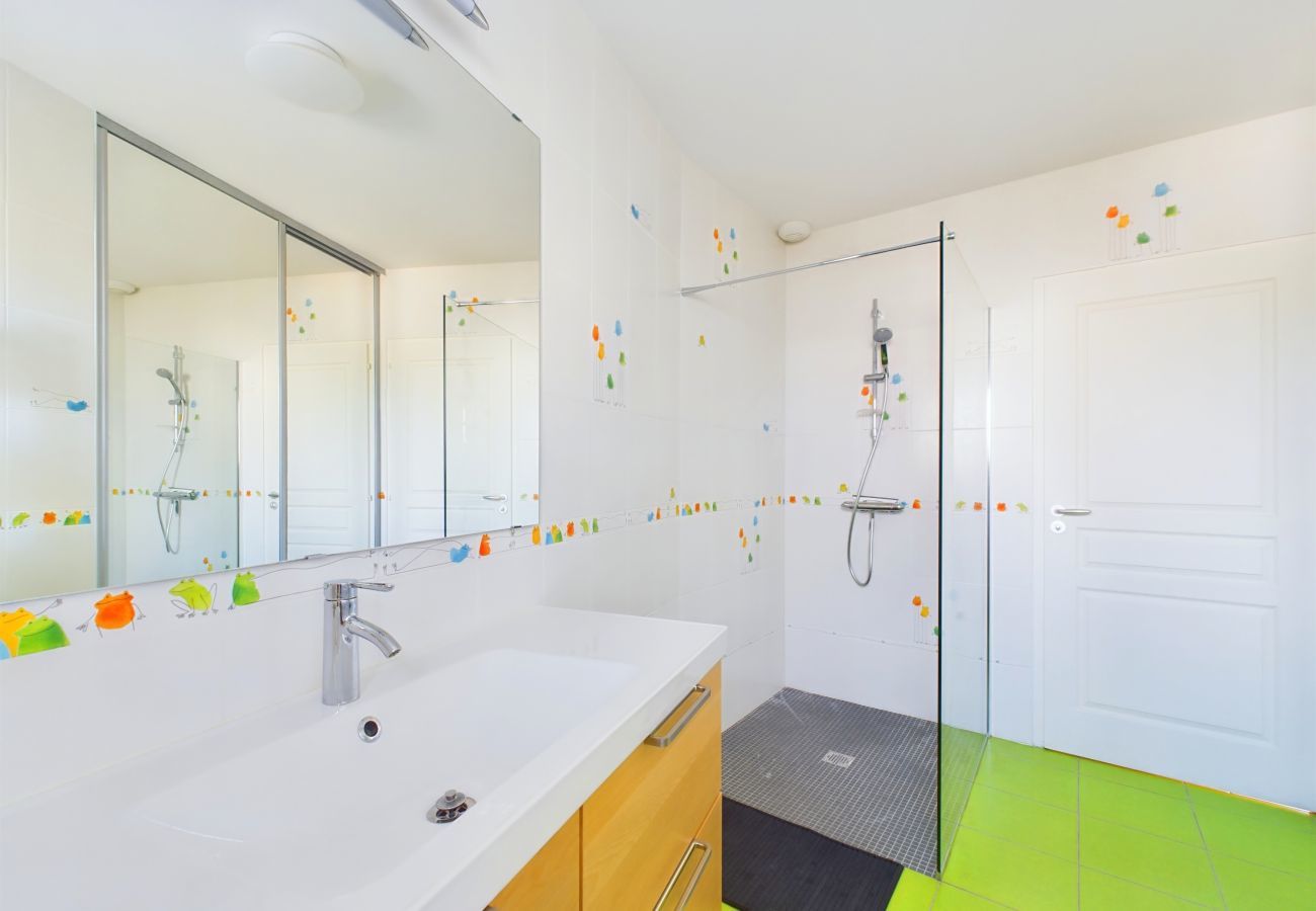 Ferienhaus in Brem-sur-Mer - Haus für 12- 5 min von Strand Les Dunes