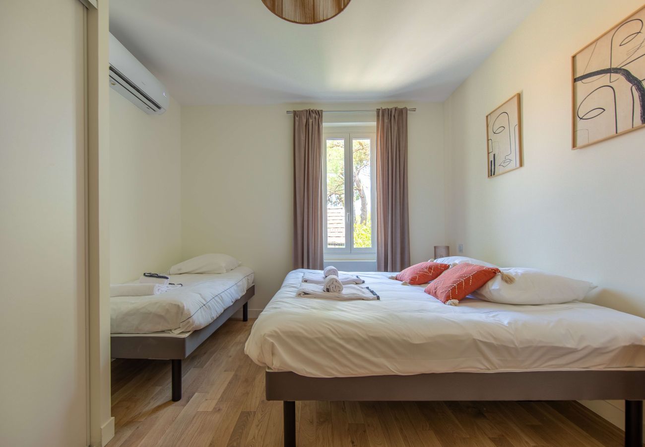 Ferienhaus in Lège-Cap-Ferret - Am Leuchtturm Ferret - 300m Strand - für 10 Pers