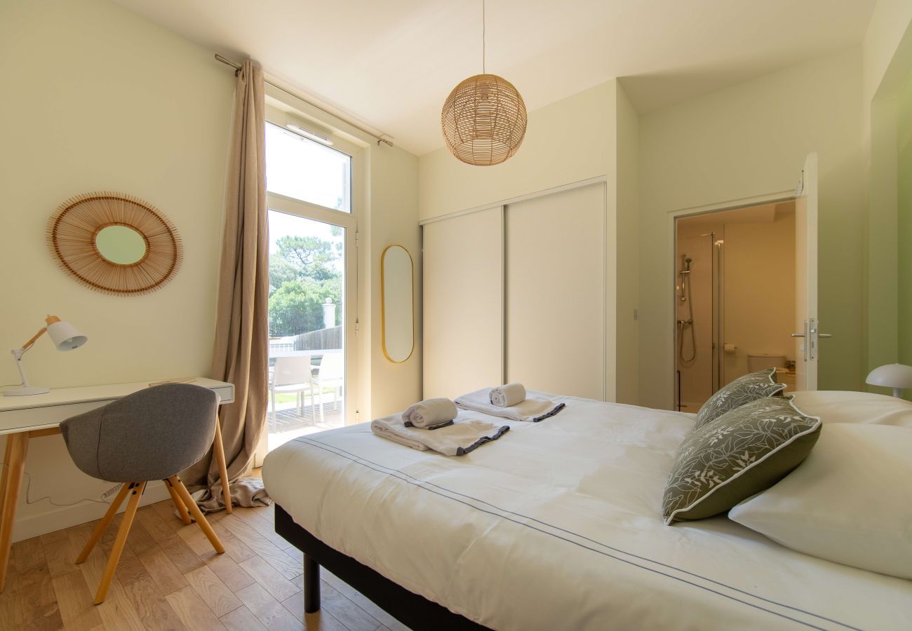Ferienhaus in Lège-Cap-Ferret - Am Leuchtturm Ferret - 300m Strand - für 10 Pers