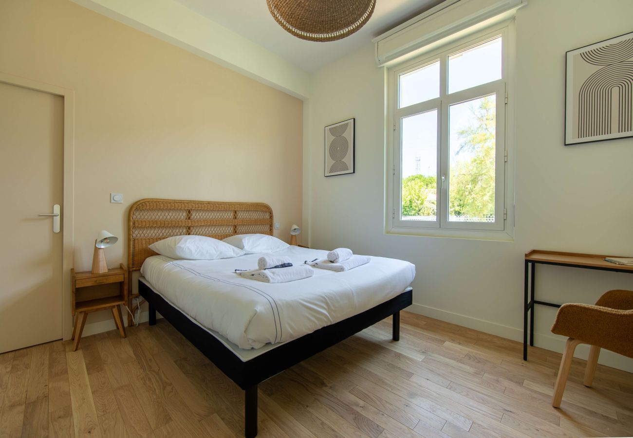 Ferienhaus in Lège-Cap-Ferret - Am Leuchtturm Ferret - 300m Strand - für 10 Pers