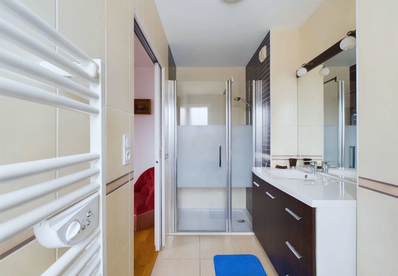 Ferienwohnung in Les Sables-d´Olonne -  Direkter Blick auf den Hafen von Les Sables d’Olonne, Aufenthalt für 6 Personen