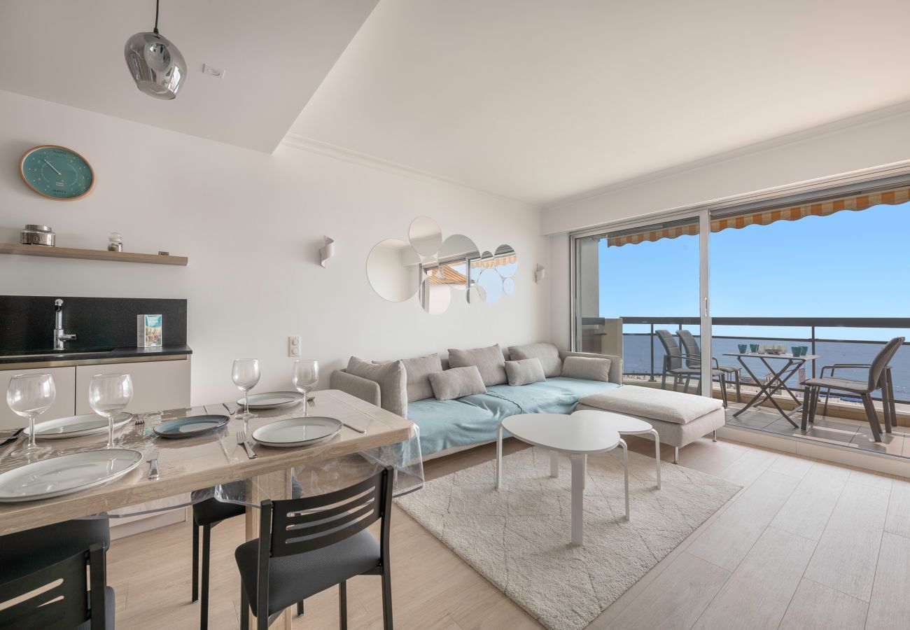 Ferienwohnung in La Baule-Escoublac -  Aufenthalt mit Meerblick für 4 bis 20 m vom Strand von La Baule entfernt