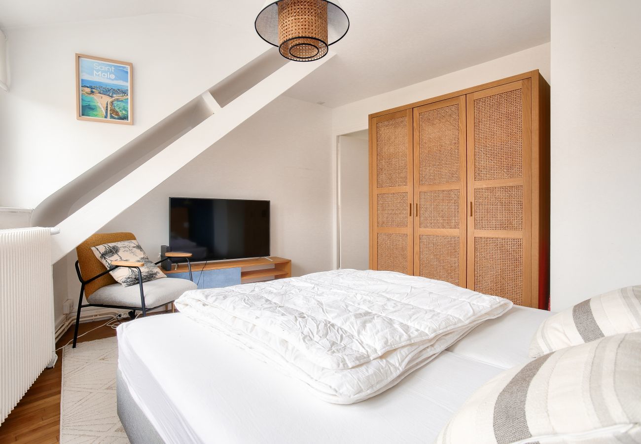Ferienhaus in Dinard - 200m from the beach, cosy house for 4