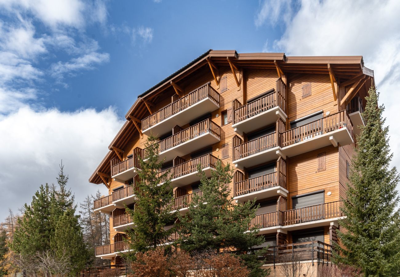Ferienwohnung in Le Dévoluy - La Joue du Loup, Wohnung für 4 mit Terrasse