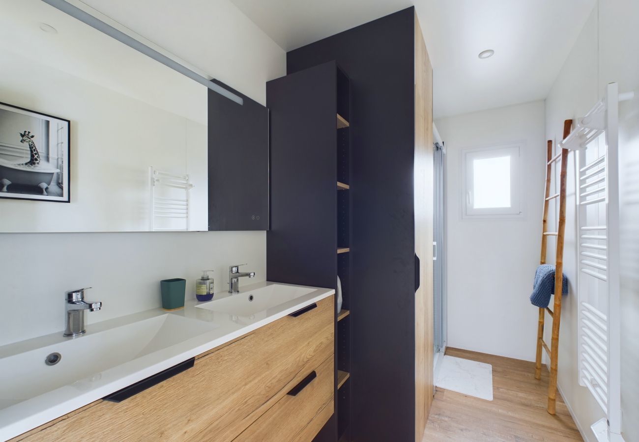 Chalet in Saint-Gilles-Croix-de-Vie - Chalet für 6- Beheizter Pool das ganze Jahr über