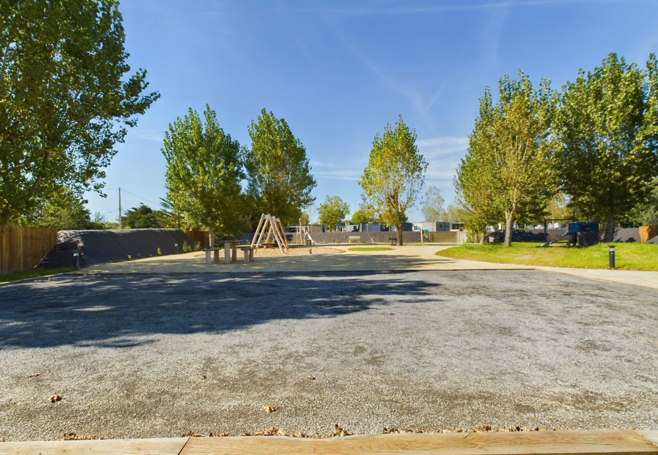 Chalet in Saint-Gilles-Croix-de-Vie - Chalet für 6- Beheizter Pool das ganze Jahr über