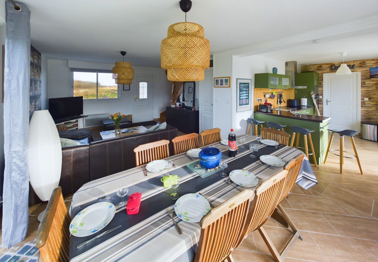 Ferienhaus in Penmarch - 300m von der wilden Küste, Familienhaus für 8