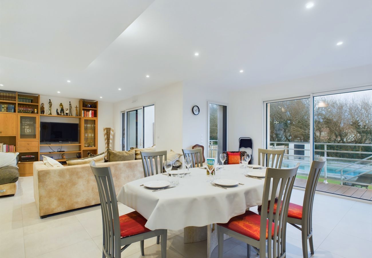 Ferienhaus in Bretignolles-sur-Mer - 350m von strand, haus für 7 mit Schwimmbad