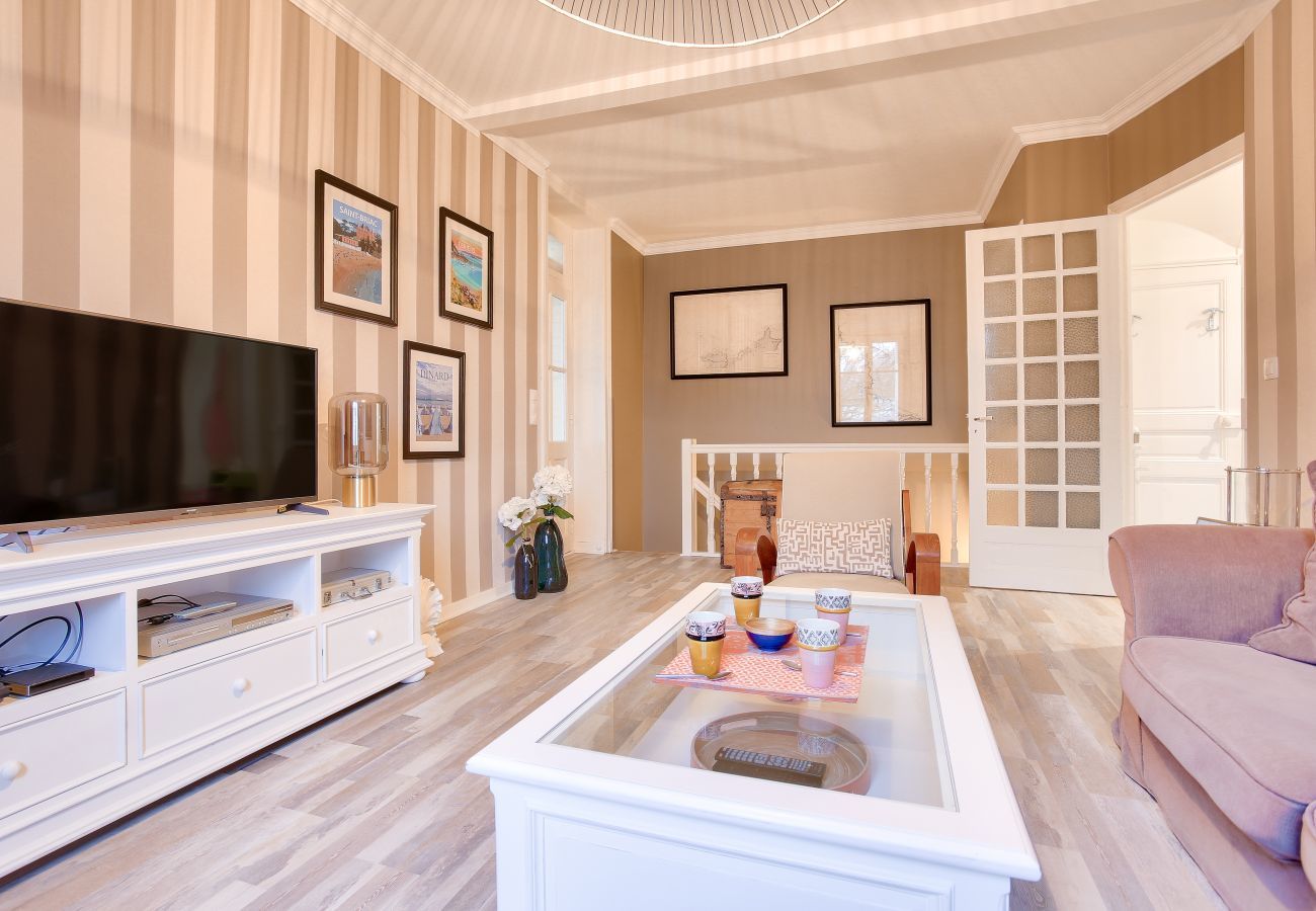 Ferienhaus in Dinard - 400m vom Strand entfernt, altes Haus für 4