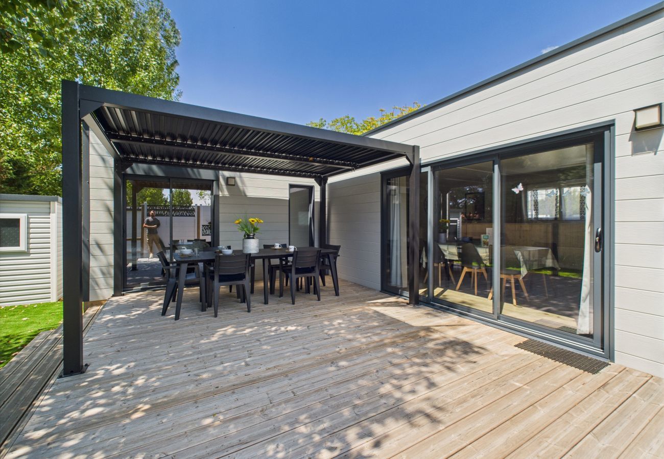 Chalet in Saint-Gilles-Croix-de-Vie - Les Voiles Blanches, Chalet mit Pool für 8 Personen