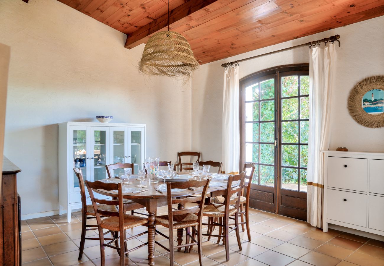 Ferienhaus in Andernos-les-Bains - Blick auf Bassin - Haus für 8 mit Garten