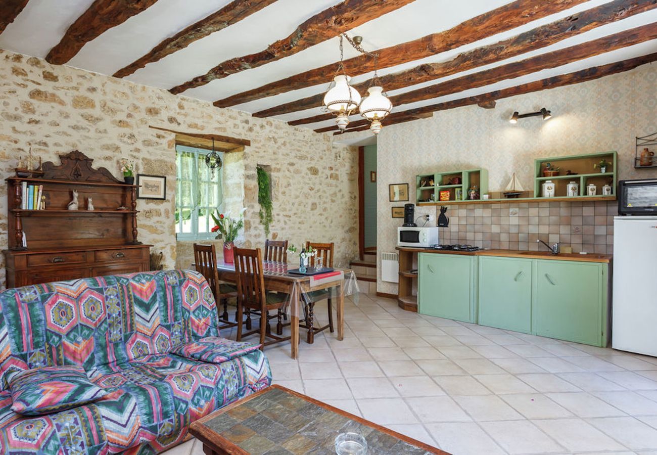 Ferienhaus in Peyzac-le-Moustier - Haus mit großem Garten inmitten der Natur