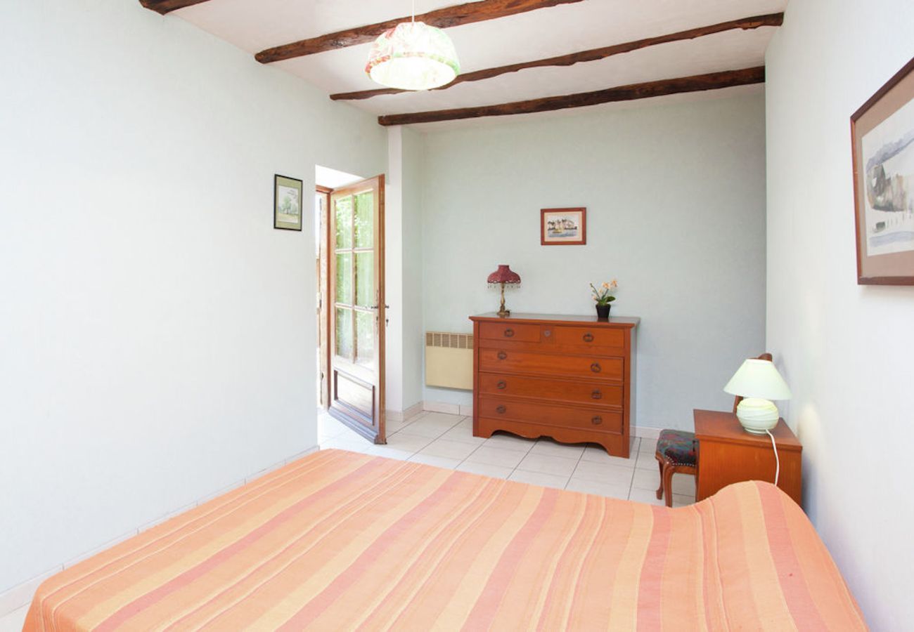 Ferienhaus in Peyzac-le-Moustier - Haus mit großem Garten inmitten der Natur