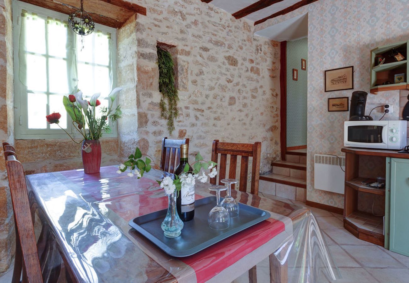Ferienhaus in Peyzac-le-Moustier - Haus mit großem Garten inmitten der Natur