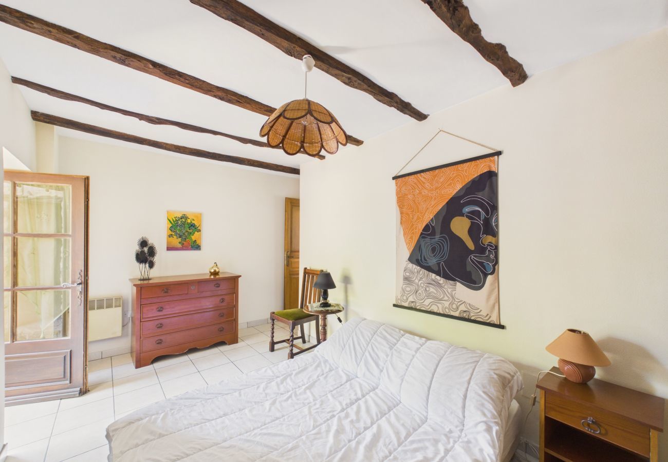 Ferienhaus in Peyzac-le-Moustier - Haus mit großem Garten inmitten der Natur