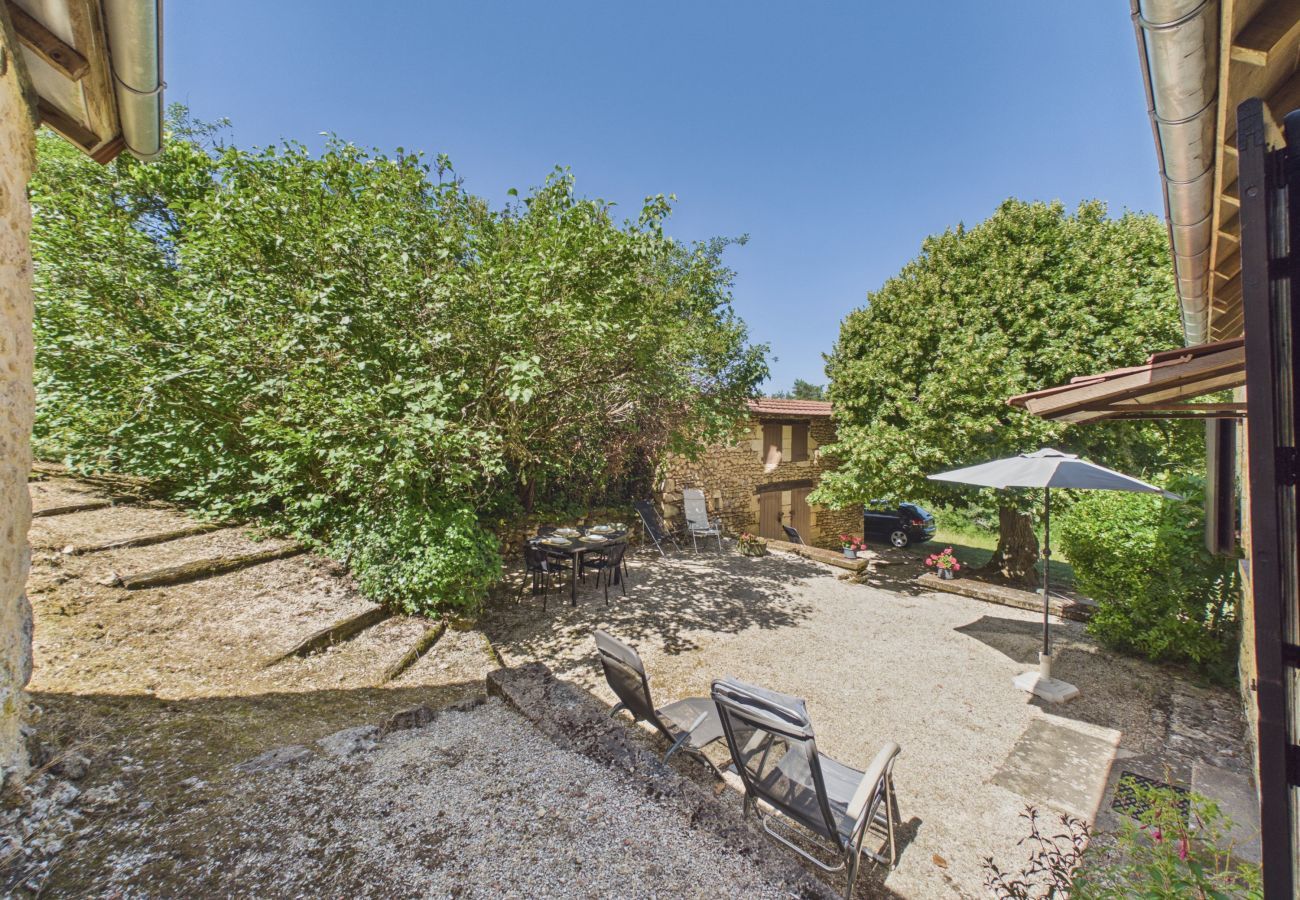 Ferienhaus in Peyzac-le-Moustier - Haus mit großem Garten inmitten der Natur