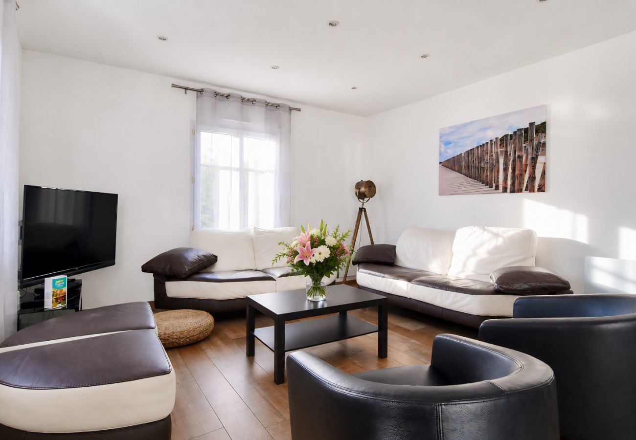 Ferienhaus in La Guérinière - 300m von Stränden - Haus mit Garten für 12