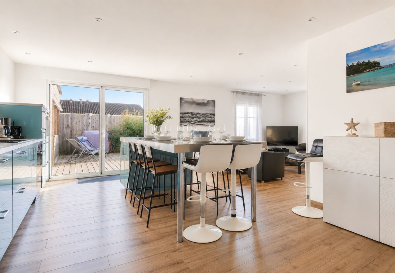 Ferienhaus in La Guérinière - 300m von Stränden - Haus mit Garten für 12