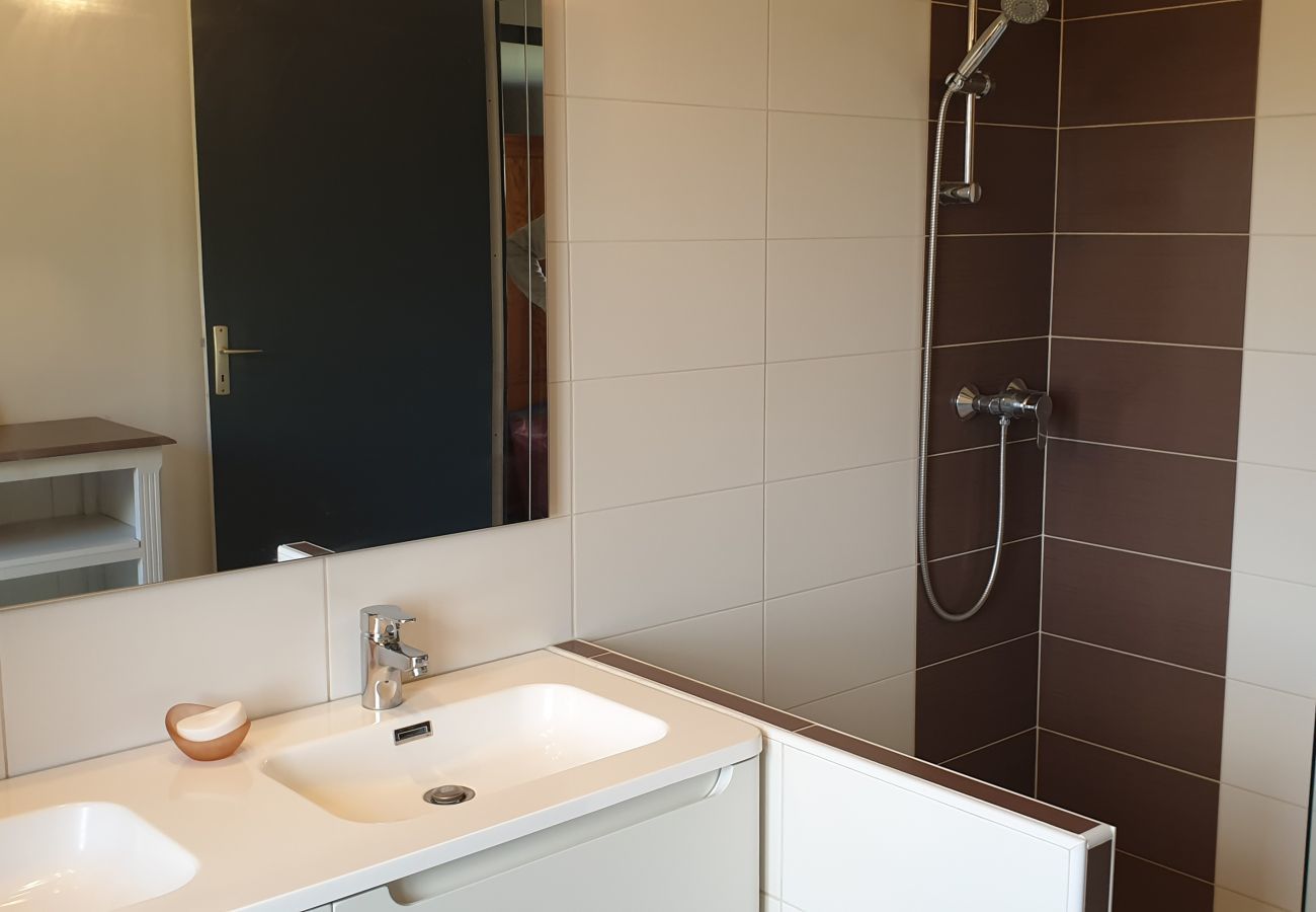 Ferienhaus in Fleurac - Steinhaus für 5 Personen, auf dem Land
