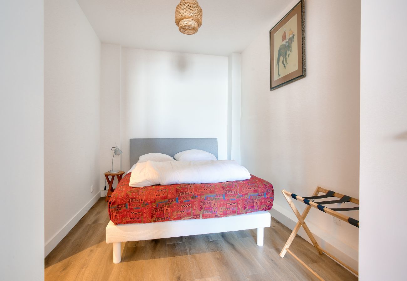 Ferienwohnung in Dinard - Modernes Apartment mit Meerblick für 4 Personen