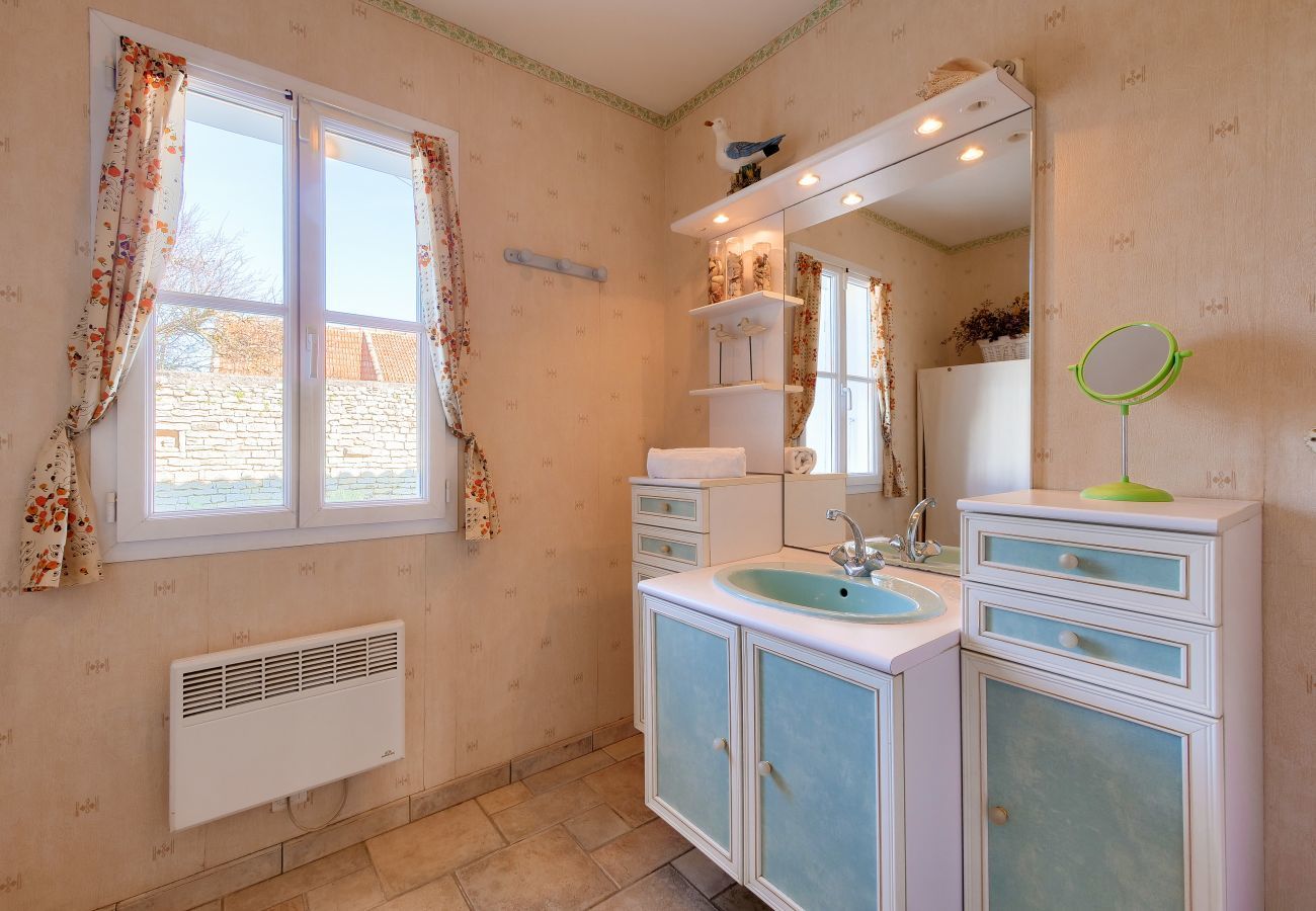 Ferienhaus in La Couarde sur mer - LA couarde sur Mer, Haus für 6 personen
