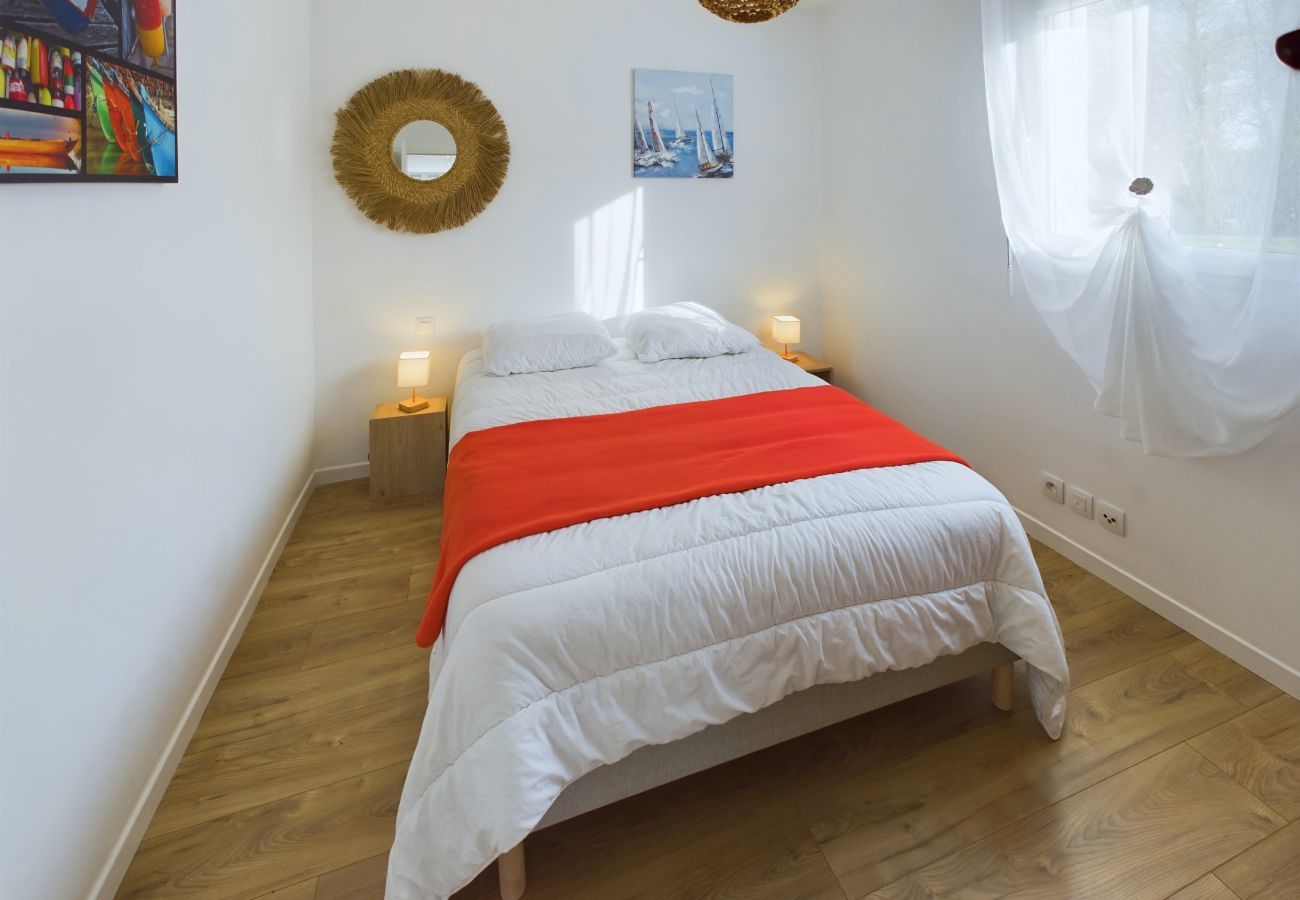 Ferienhaus in Plomeur - Haus für 8 in Plomeur - Großer Garten 