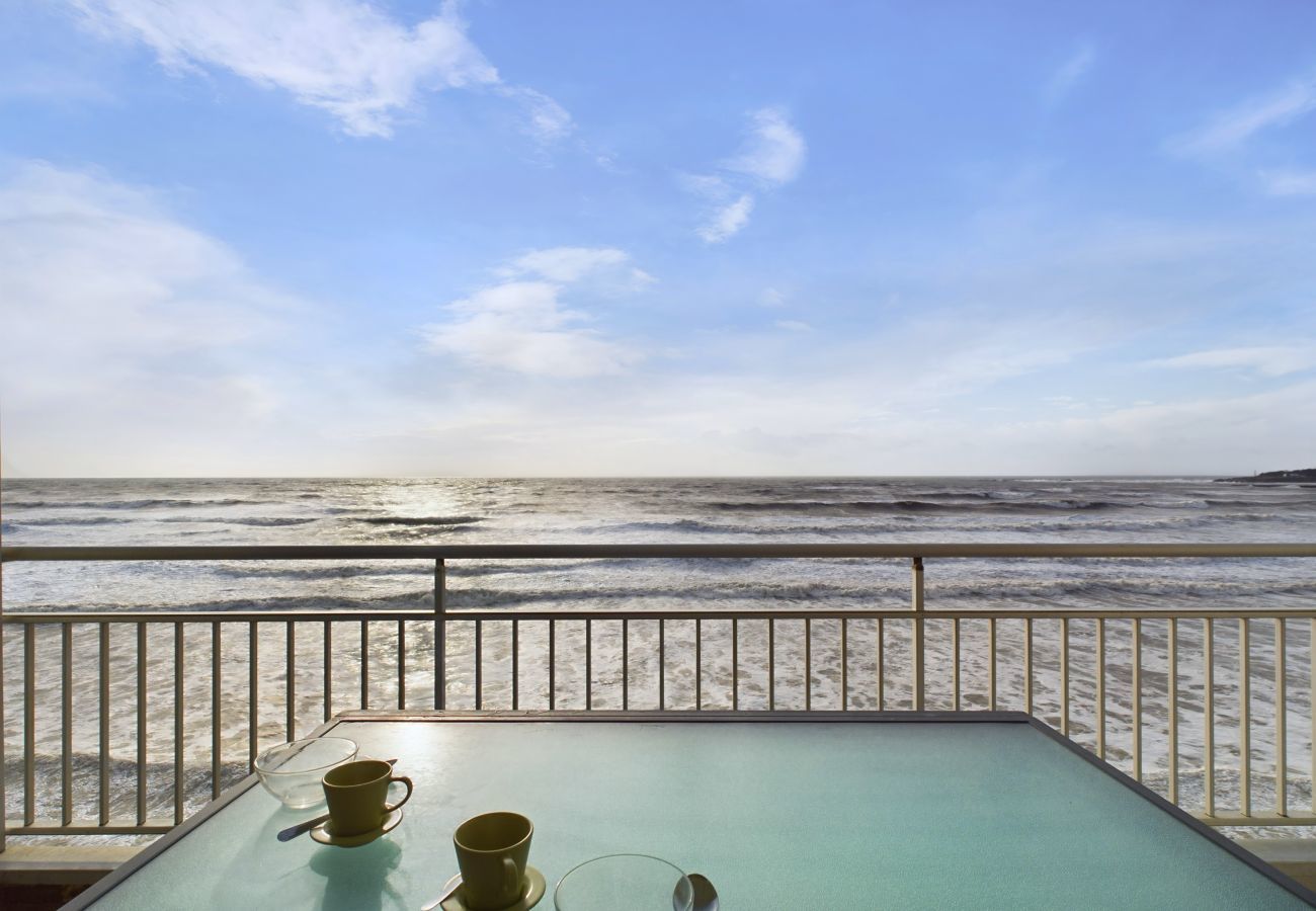 Ferienwohnung in Saint-Gilles-Croix-de-Vie - Meerblick – Apartment für 8 Personen in St. Gilles