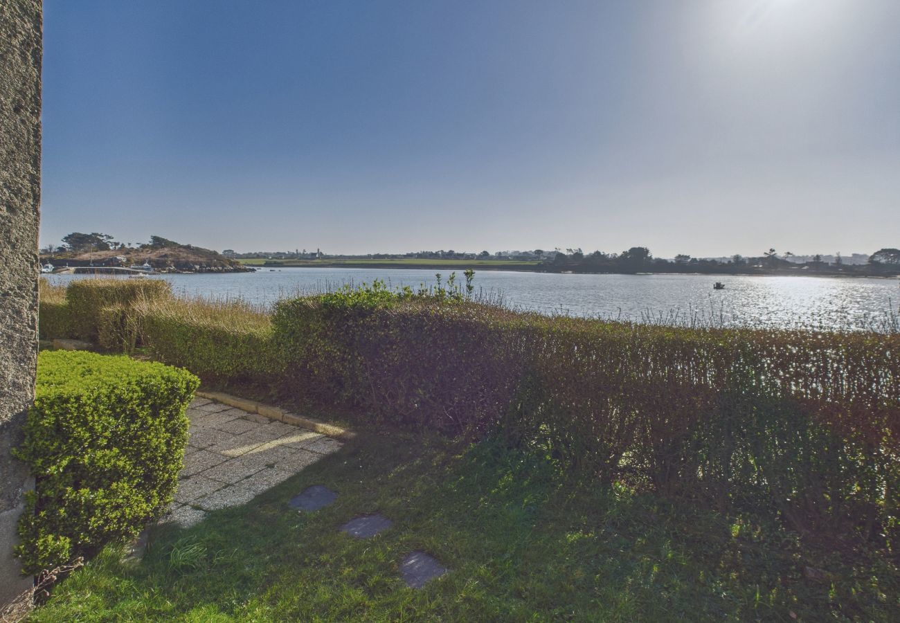 Ferienwohnung in Plouguerneau - Meerblick - Haus mit Garten für 2 Personen