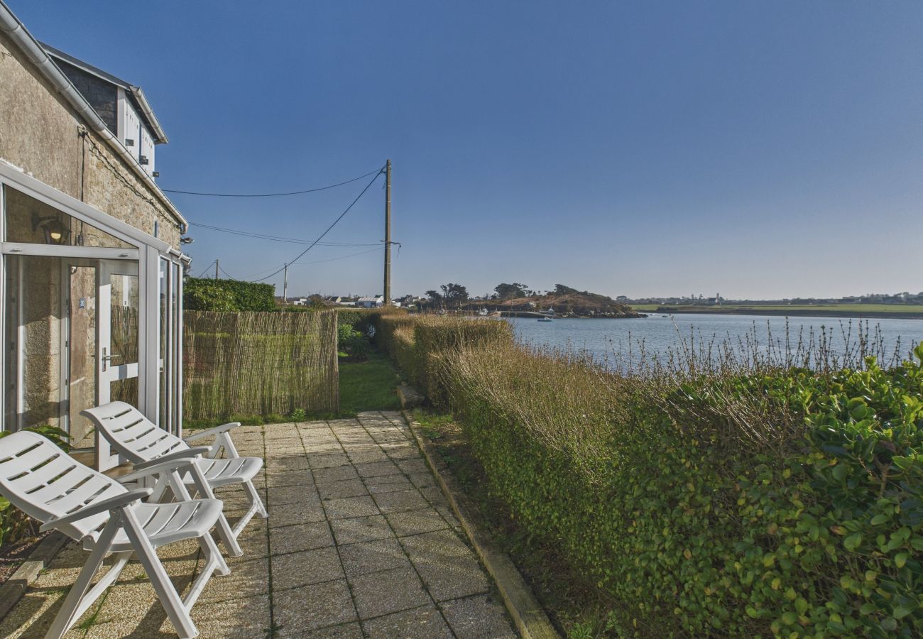 Ferienwohnung in Plouguerneau - Meerblick - Haus mit Garten für 2 Personen