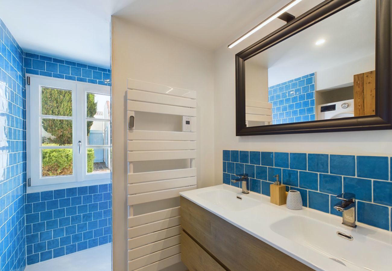 Ferienhaus in Noirmoutier-en-l´Ile - 250 m vom Strand von Linière entfernt, Residenz für 8