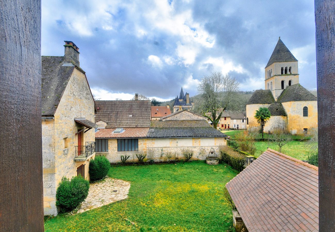 Ferienhaus in Saint-Léon-sur-Vézère - Steinhaus am Fuße der Vézère, für 6 Personen