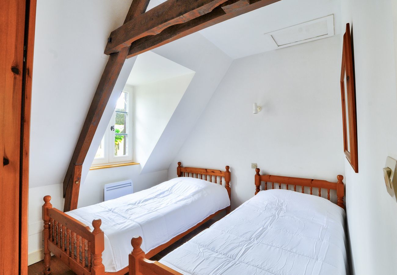 Ferienhaus in Saint-Léon-sur-Vézère - Steinhaus am Fuße der Vézère, für 6 Personen