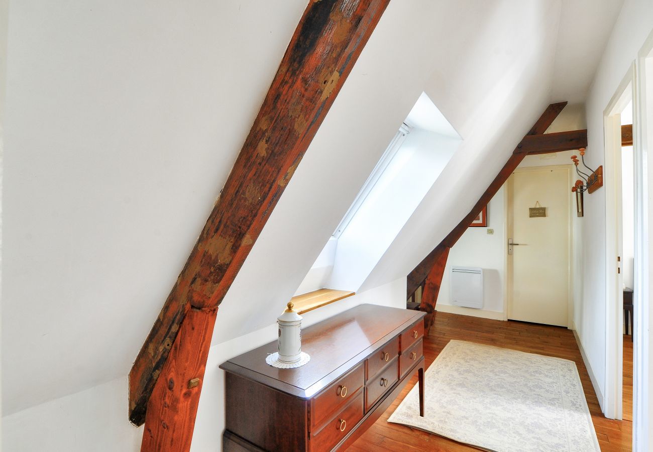 Ferienhaus in Saint-Léon-sur-Vézère - Steinhaus am Fuße der Vézère, für 6 Personen