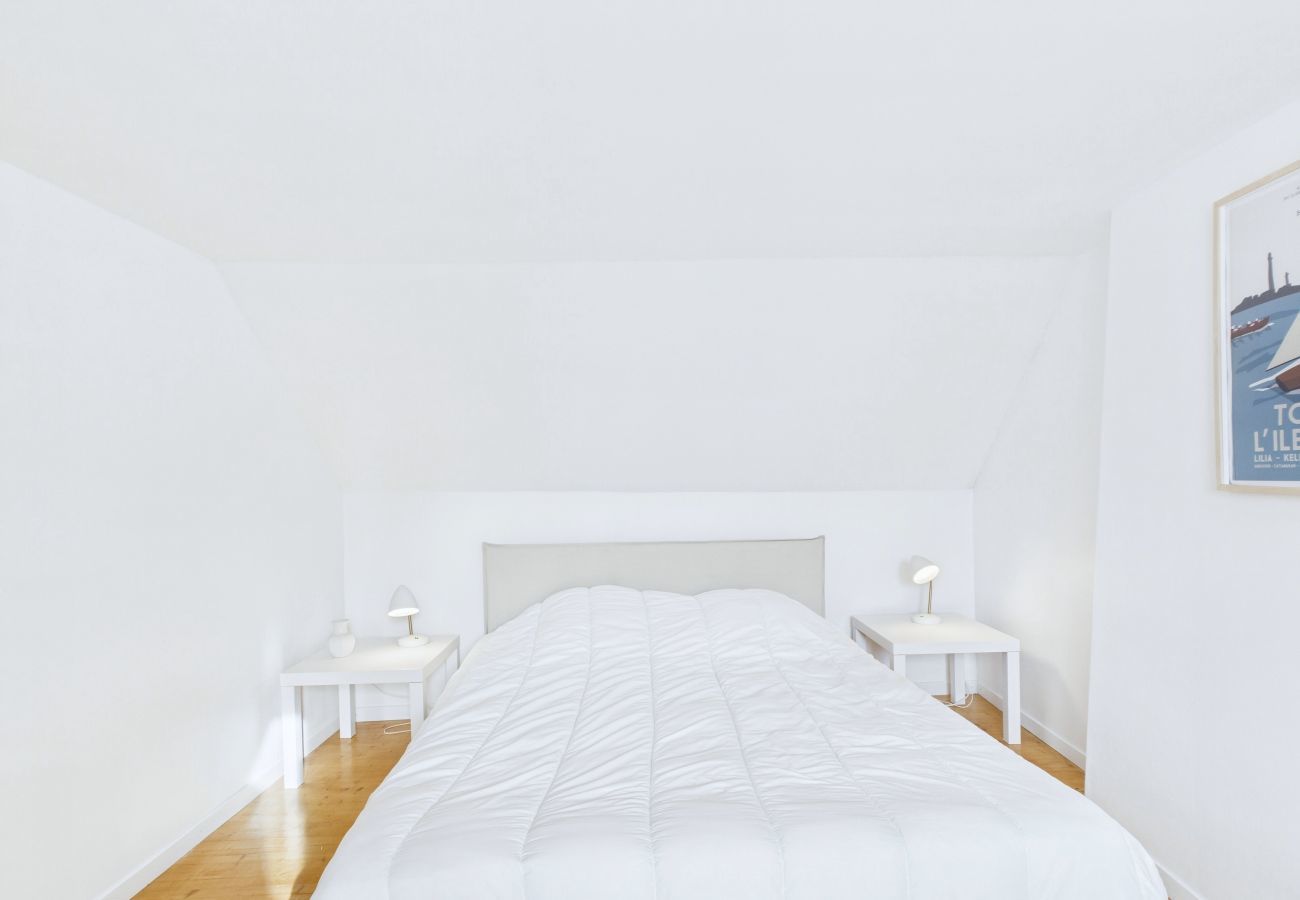 Ferienhaus in Plouguerneau - Steinhaus mit großem Garten für 4 Personen