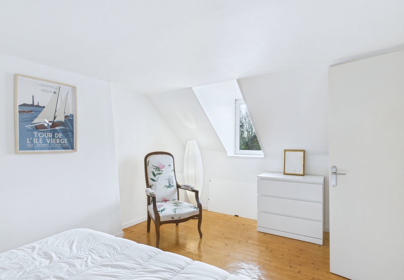 Ferienhaus in Plouguerneau - Steinhaus mit großem Garten für 4 Personen