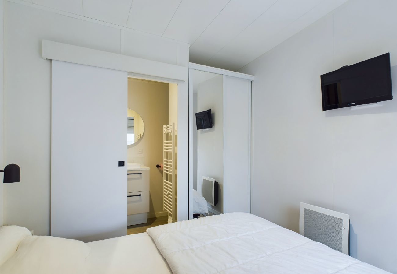 Chalet in Saint-Gilles-Croix-de-Vie - Hübsches Chalet für 6, ganzjährig Schwimmbad