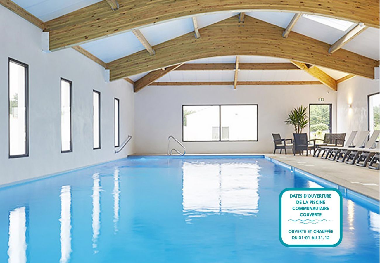Chalet in Saint-Hilaire-de-Riez - Chalet für 6 in St-Hilaire – Beheiztes Schwimmbad