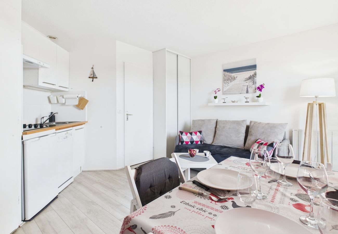 Ferienwohnung in Guérande - Apartment - Balkon mit Aussicht - beheizter Pool