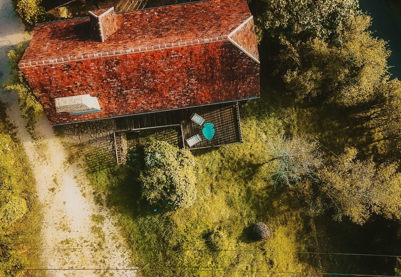 Ferienhaus in Saint-Léon-sur-Vézère - Wunderschönes Haus mit beheiztem Pool für 6